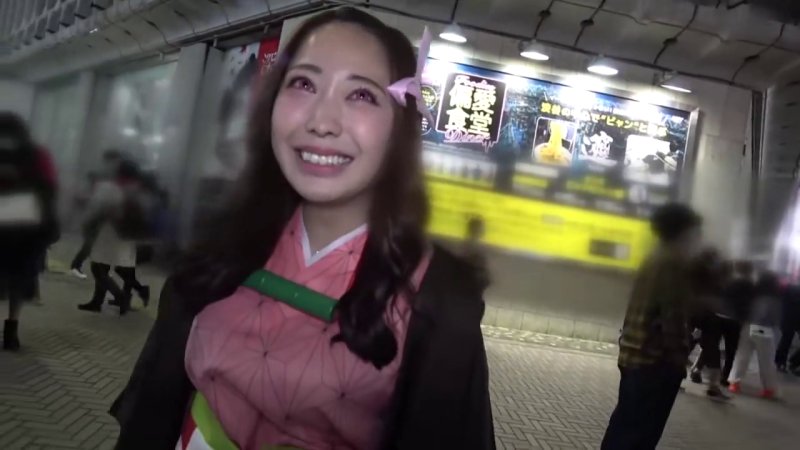 渋谷ハロウィン夜、半鬼の美女が男柱を爆尻で翻弄！エッチ術の饗宴