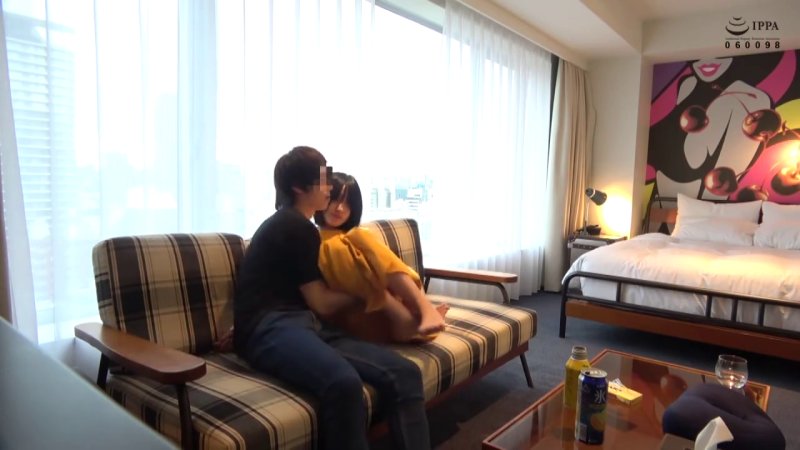 清楚系黒髪美少女K.N(23)のドMフェラチオと潮吹き体験！ハメ撮り2発射の記録