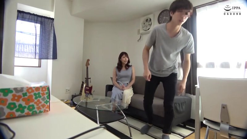 巨乳デカ尻の美人妻が魅せる！バックで痙攣イキ、正常位で中出しされる生々しい交尾