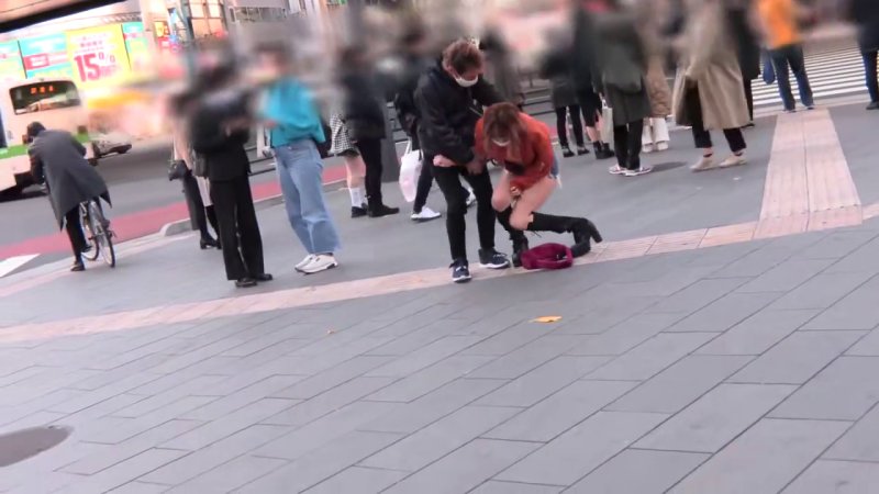 ギャルちゃんずの逆3P大乱交！ハメ潮連発の痴女責めで男たち悶絶の205分